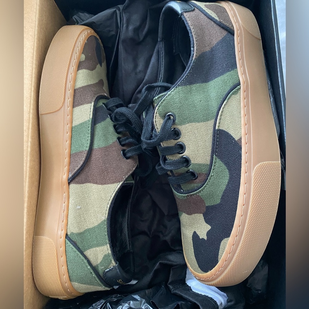 SAINT LAURENT Camo Venice low top